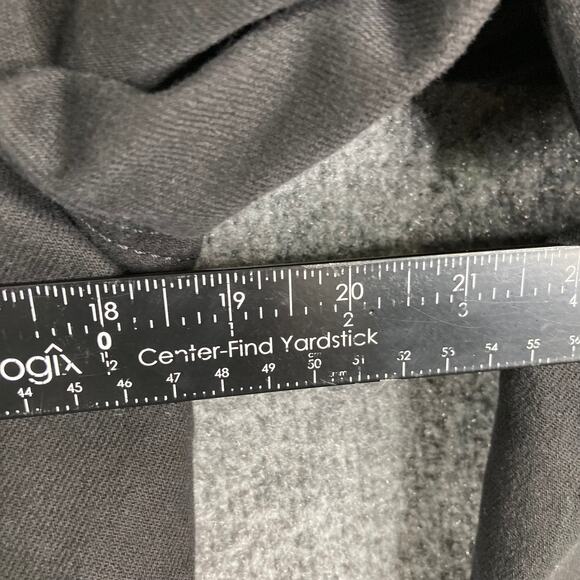 Levi’s Sherpa Lined Trucker Jacket Womens Size M Black Denim Winter Casual - Picture 3 of 7